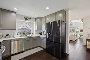 705 Timbercreek Dr, Hurst, TX 76053 - Photo 11