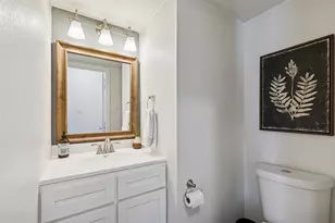 705 Timbercreek Dr, Hurst, TX 76053 - Photo 19