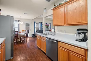 717 Rambling Ct, Granbury, TX 76049 - Photo 9