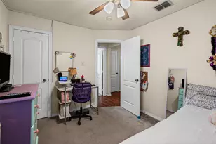 717 Rambling Ct, Granbury, TX 76049 - Photo 17