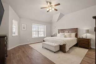 921 Shelby Ln, Lewisville, TX 75056 - Photo 9