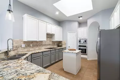 10006 Mallory Drive, Frisco, TX 75035 - Photo 9