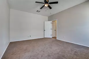 1808 Wolf Creek Dr, Arlington, TX 76018 - Photo 15