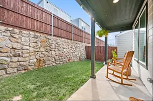 3210 Hampton Dr, Richland Hills, TX 76118 - Photo 37