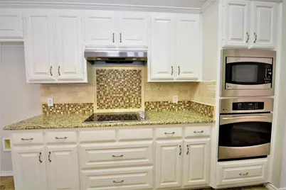 7712 Bridlewood Court, North Richland Hills, TX 76182 - Photo 9