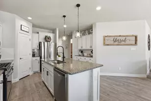 821 Blackhorse Trl, Justin, TX 76247 - Photo 25