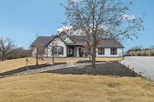 165 Rolling Bnd Rd, Alvord, TX 76225 - Photo 3