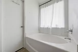 1308 Meadow Glen, Lancaster, TX 75146 - Photo 15