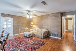 618 Magnolia St, Denton, TX 76201 - Photo 5