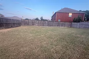 4402 Baskerville Dr, Garland, TX 75043 - Photo 23