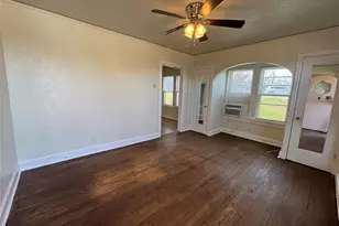 3521 W 7th St, Fort Worth, TX 76107 - Photo 7