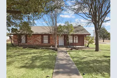 175 Creekview Drive E, Red Oak, TX 75154 - Photo 1