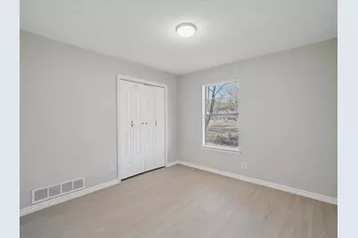 175 Creekview Drive E, Red Oak, TX 75154 - Photo 17