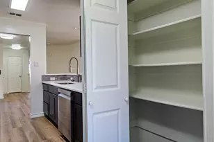 901 W Congress St, Denton, TX 76201 - Photo 15