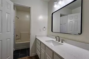 901 W Congress St, Denton, TX 76201 - Photo 27