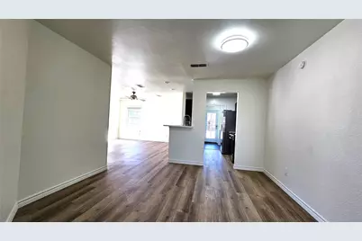 901 W Congress Street, Denton, TX 76201 - Photo 3