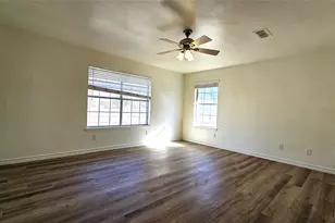 901 W Congress St, Denton, TX 76201 - Photo 5