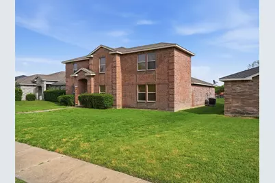 1424 Bumble Bee Drive, Lancaster, TX 75134 - Photo 3