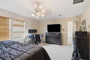 1424 Bumble Bee Dr, Lancaster, TX 75134 - Photo 19