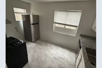 4823 Newmore Avenue, Dallas, TX 75209 - Photo 7