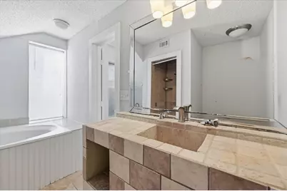 843 N Clinton Avenue, Dallas, TX 75208 - Photo 19