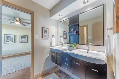 2627 Lakehill Lane, Carrollton, TX 75006 - Photo 29