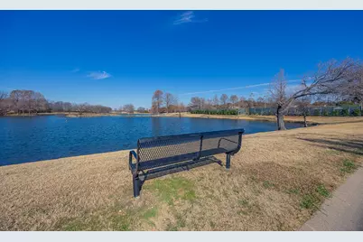 2627 Lakehill Lane, Carrollton, TX 75006 - Photo 35