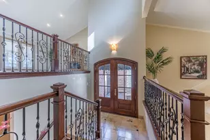 2627 Lakehill Ln, Carrollton, TX 75006 - Photo 3