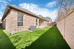 8052 Sarahville Dr, Dallas, TX 75252 - Photo 39