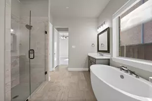 8052 Sarahville Dr, Dallas, TX 75252 - Photo 23