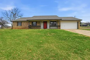 253 Co Rd 4899, Boyd, TX 76023 - Photo 1