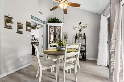 5702 Meadow Wood Lane, Fort Worth, TX 76112 - Photo 13