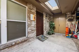 5702 Meadow Wood Ln, Fort Worth, TX 76112 - Photo 5