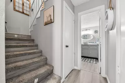 5702 Meadow Wood Lane, Fort Worth, TX 76112 - Photo 15