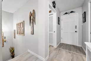 5702 Meadow Wood Ln, Fort Worth, TX 76112 - Photo 5