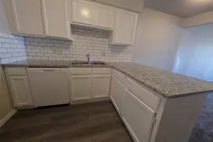 5316 Hastings Dr, Fort Worth, TX 76133 - Photo 5