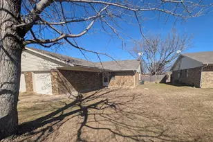 5316 Hastings Dr, Fort Worth, TX 76133 - Photo 1