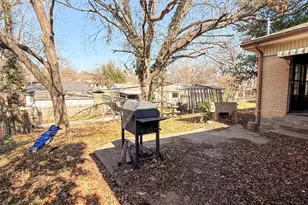 6213 Latta St, Dallas, TX 75227 - Photo 19