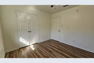 903 W Congress Street, Denton, TX 76201 - Photo 25