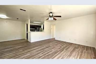 903 W Congress Street, Denton, TX 76201 - Photo 7