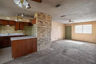 404 Nathan St, Burleson, TX 76028 - Photo 9