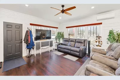 701 N Mason Street, Bowie, TX 76230 - Photo 5