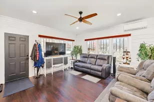 701 N Mason St, Bowie, TX 76230 - Photo 5