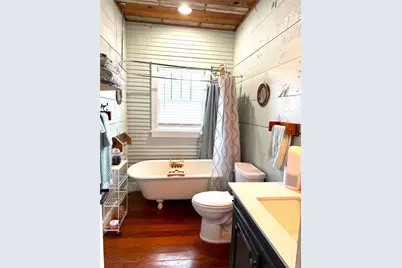 701 N Mason Street, Bowie, TX 76230 - Photo 17