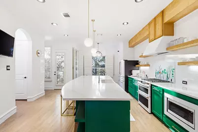 13641 Cobblestone Drive, Farmers Branch, TX 75244 - Photo 9