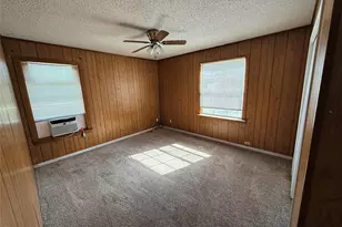 203 E 7th St, Kaufman, TX 75142 - Photo 7