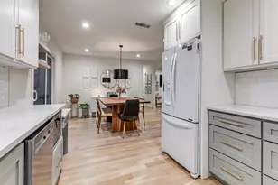 820 Warren Way, Richardson, TX 75080 - Photo 9