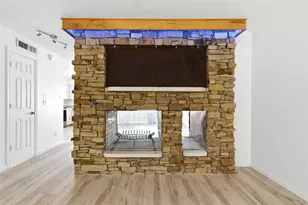 5810 Marina Dr, Garland, TX 75043 - Photo 9