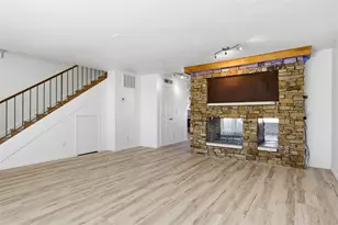 5810 Marina Dr, Garland, TX 75043 - Photo 9