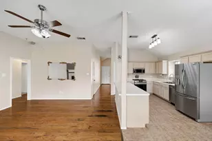 9881 Cambridge Dr, Frisco, TX 75035 - Photo 11